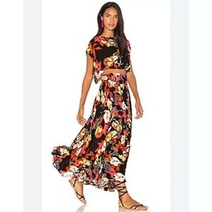 Two pieces maxi skirt and crop top